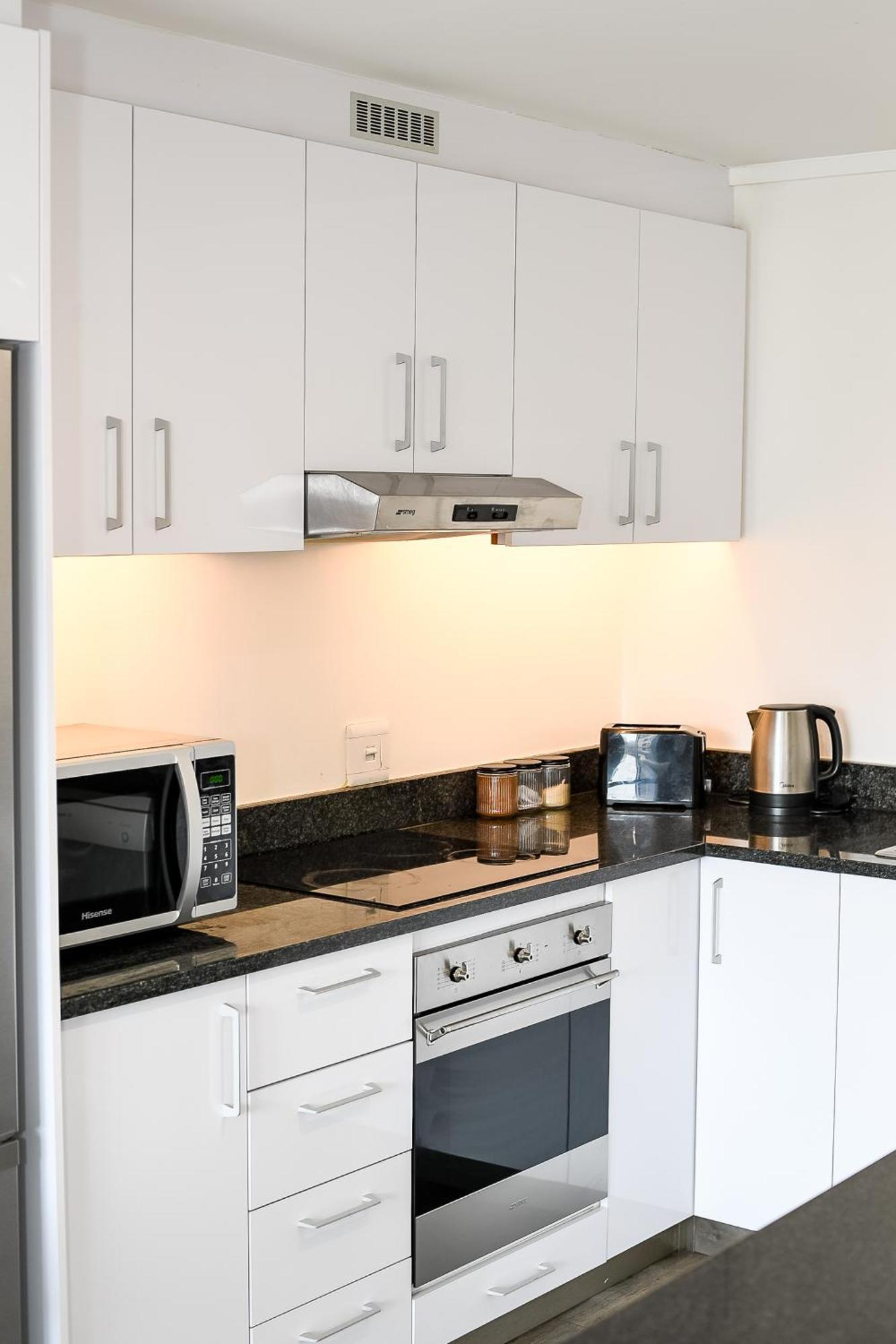 Modern 2 Bedroom Unit In District Six Appartement